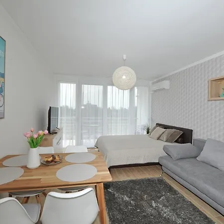 Bella Donna Apartment Balatonfured Exterior photo