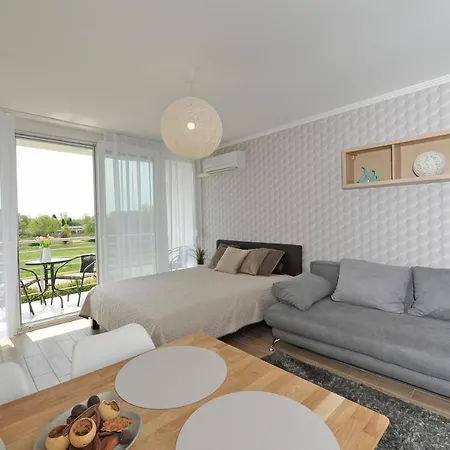 Bella Donna Apartment Balatonfured Exterior photo